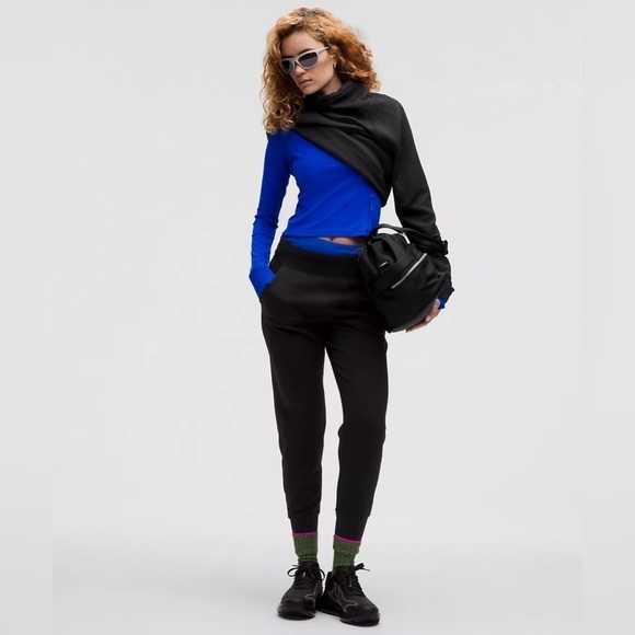 Lululemon Waffle-Knit Mid-Rise Jogger - Picture 2 of 13